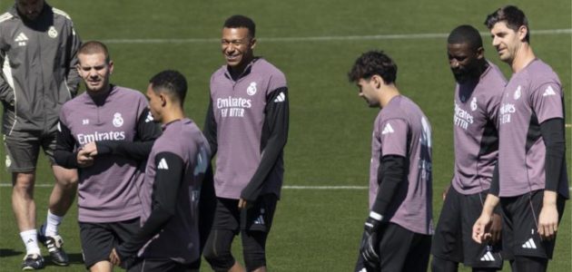 ريال مدريد يتحرك لتحصين “قائد” غرفة الملابس: كواليس اقتراب أنطونيو روديجر من تجديد عقده