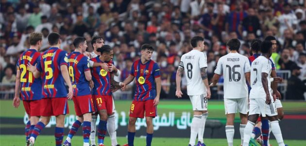تشكيل برشلونة أمام ريال مدريد.. فليك يباغت الملكي بأسماء غير متوقعة في ليلة حسم الليجا