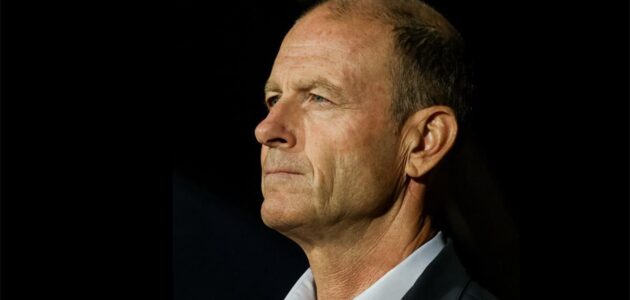 بصمة أخيرة وموعد محدد.. كواليس اتفاق الأهلي لإنهاء رحلة ييس توروب وحسم الشرط الجزائي