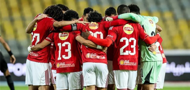 سباق مع الزمن في التتش.. تحرك عاجل من الأهلي لحسم تجديد عقود رباعي الفريق