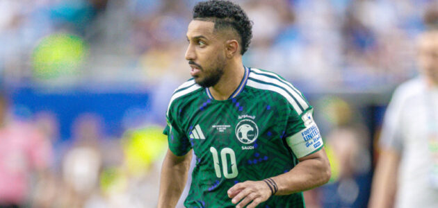 سالم الدوسري على عتبة التاريخ: الرقمين الذين يمكنه كسرهم في كأس العالم