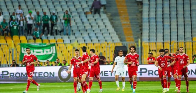 ميدو يفجر مفاجأة مدوية: نجم الأهلي حسين الشحات أفضل من زيزو ويجب تجديد عقده فوراً