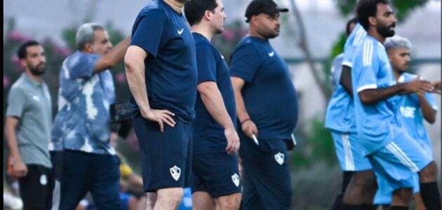 مران الزمالك: معتمد جمال يوجه اللاعبين وتدريبات بدنية مكثفة قبل مواجهة غزل المحلة