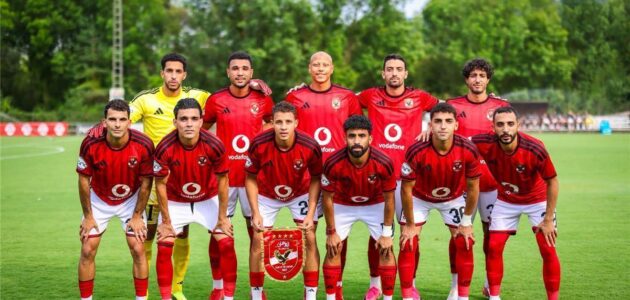 حكم مباراة الأهلي والمقاولون العرب: تفاصيل التشكيلة التحكيمية المذهلة